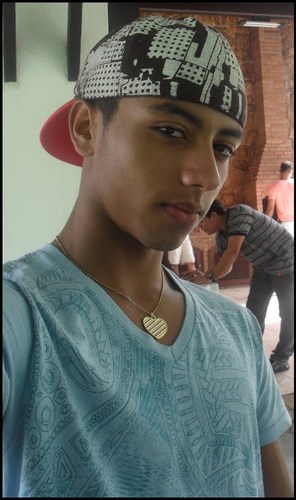 . Minha vidaah é um livro aberto, mais pra entender, começee a lê de trás pra frentee e de cima para baixoo - pra quem não me conhece sou Ô limitee. 1Bjoo' ♥