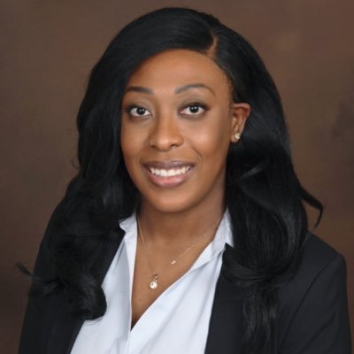 PGY-3 @MayoObGynResFel 👩🏽⚕️🤱🏾 💞• Globetrotter ✈️ • Aspiring 🌺 mom • Foodie 🍜 • Dog Mom 🐶 • She/Her/Hers #OBGYN 🇭🇹