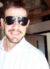 Professor, jornalista e crítico de plantão...