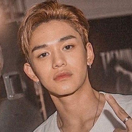 ROLEPLAYER/99L — @WAYV's Lucas as face claim.