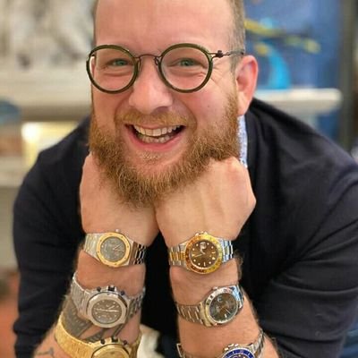Work at Rolex Company, Have a small retail watch shop in Geneva.
joshuamotina@gmail.com