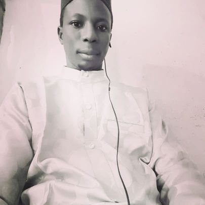 AshiruIllela's profile picture. simple and easy to be.