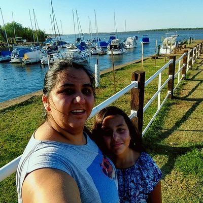 irislaplata's profile picture. 