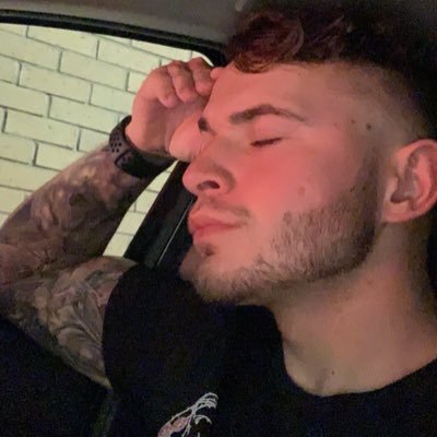 Gabe_orenstein's profile picture. made a little too much money to be 20 and sad