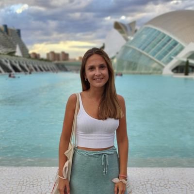 Biotechnologist-Immunologist👩🏼🔬
Working in Virology and Vaccine Development🧬💉🐷