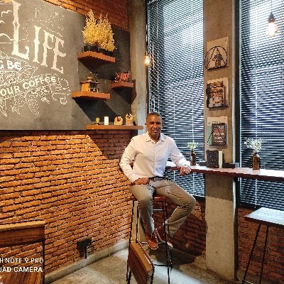 Entrepreneur | Managing Director Petroleum Unlimited | Celebrity Innovator | Ideas Investor | Bancasurance and Bonds Expert | Passionate in Human Solutions
