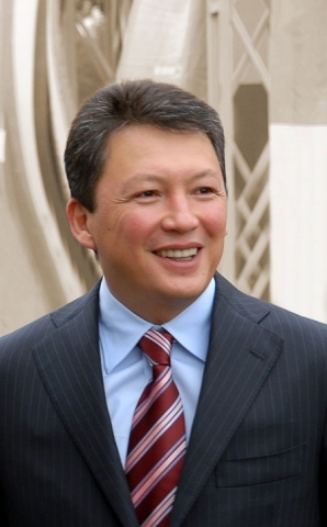 Председатель Ассоциации «KAZENERGY»,  Президиума  НЭП «СОЮЗ АТАМЕКЕН», Федерации бокса Республики Казахстан
