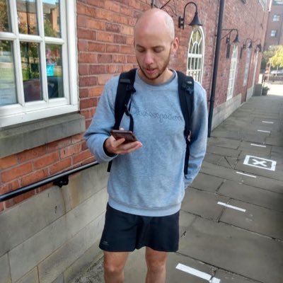 rossduncbrown's profile picture. 5’11 and a half. Emails in carbon.