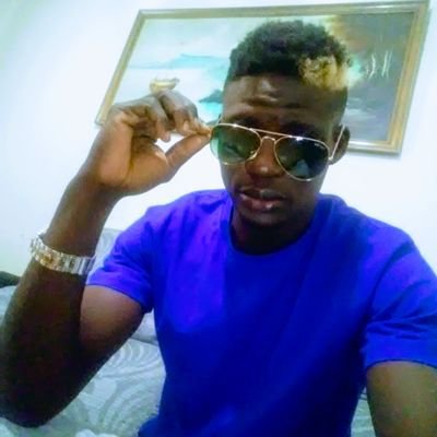En silence je t'aime 💕 En secret je t'adore 💕 En silencio te amo 💕 Em silêncio te amo 💕🇪🇸🇸🇳🇨🇵🇵🇹