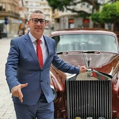 AdnaneWilliam's profile picture. 