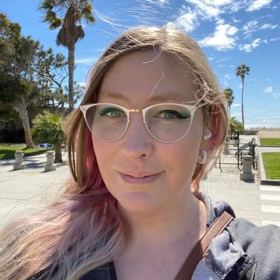 She/Her. Engineering @softrainsgames. Helped make VALORANT and League. Cofounder @TransGameDev 🏳️‍⚧️ Trans & very queer. https://t.co/BLc7w0FyUC