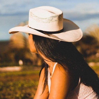 Emilyalves5's profile picture. DF/GO📍| Forrozeira | Goiana do quadradinho