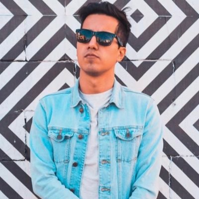 #Communitymanager #SEO #Mexicano #blogger #webmaster #fotografo Apasionado por la música y marketing Instagram: @danyel_serrano 😎