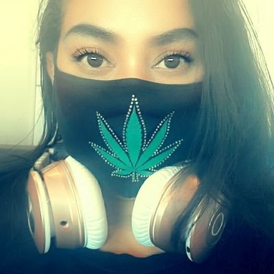 nusselig's profile picture. I talk about a whole lotta nothin but i have fun doin it so lets go. Follow me ill follow u