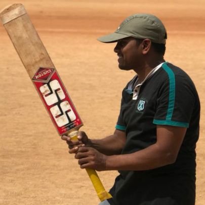 sujidv's profile picture. ప్రపంచం దేవుడి వరం