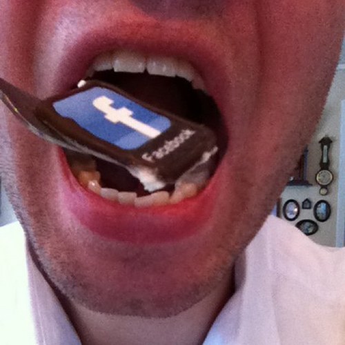 deejunit's profile picture. Pragmatisk utvikler, nerd, fotoentusiast, startfan, nettbutikk-gründer på si (@LilleLuksus)