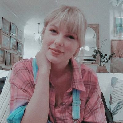 Charmed ~ @WhiteLighterPag 's daughter ~ @VampSoldier is my other half. Our sons @littlelucasfox And Matthew born on 16/01/18 #Married on 20/08/16 #Inferni #RP