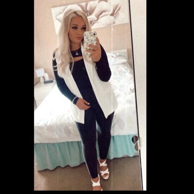 gemma09778444's profile picture. New account👋🏼                   Snapchat 📸 gemmasmith-1