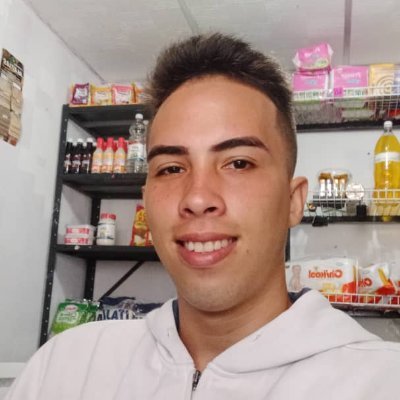 Venezolano de corazón 😍😍🇻🇪 Carupano papa 👊🏻😎 donde todo el mundo echa vaina y nadie le para bolas👊🏻👊🏻😎
#DinastiaMilenials