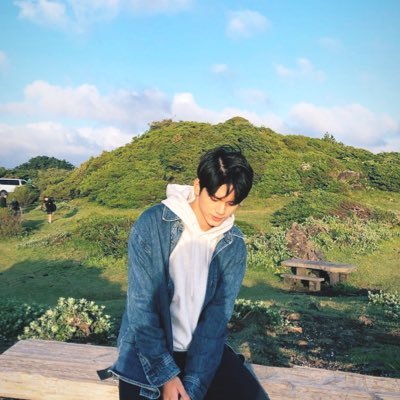 Beautiful times with w1 & ✧. ⊹ 95개안즈 · ☽ * ꒰MOSTLY ONG SEONGWU๑ MINHYUN NU'EST꒱ ♡ THREADS: https://t.co/JSSCvotdVm૩ #옹성우 #황민현 𝓌ℯ𝓁ℴ 𝓁ℴ𝓋ℯ𝓈