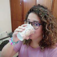 Encarni Álvarez(@lamadremolona) 's Twitter Profile Photo