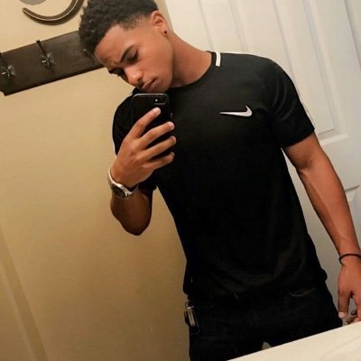 james_bass96's profile picture. 23

New twitter account 
USA 🇺🇸- South Africa 🇿🇦