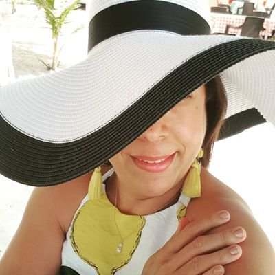 MichelleMosc's profile picture. Madre, amiga y hermana, guerrera por naturaleza, trabajadora incansable. Amante de los buenos momentos en cía de mis seres queridos