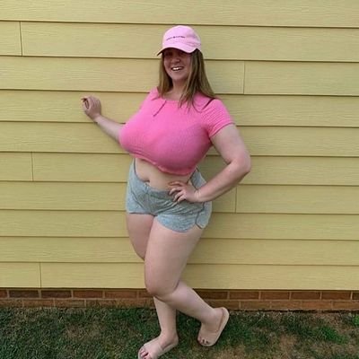 Anitaja21196712's profile picture. I'm a slutty milf and I like to hangaround With a cool handsome man who can give it to me https://t.co/VFwblK3uj7 if you're in.