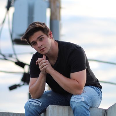 anthony_poco's profile picture. UWM // @Teressenunez❤️