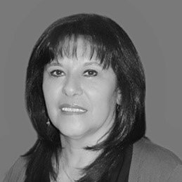 Profesional en Mercadeo, docente universitaria, Magister en Educación, me gusta la salsa, el deporte, la lectura, el cine, estudiar, el Comercio Justo