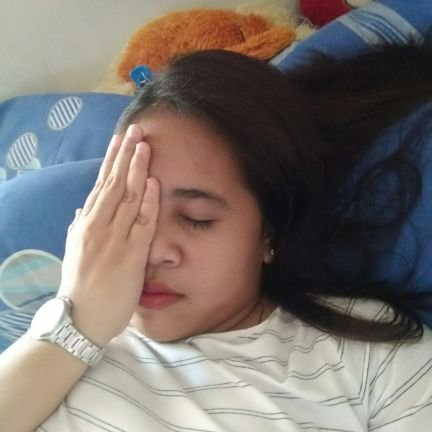 vetanuari's profile picture. 