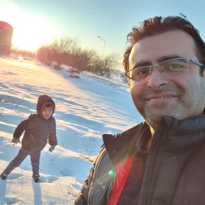 Ryasar79's profile picture. Software Developer, CHP üyesi.