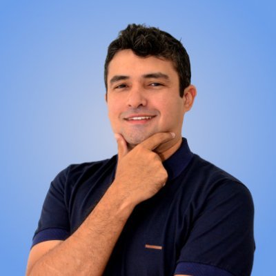 Antônio José Alves • {Marido|Pai}, Engenheiro de Software e católico, em ofício! Roboticista, investidor, colunista e político, nas horas vagas.