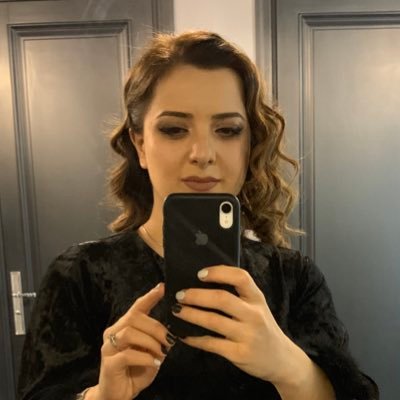 ani_movs's profile picture. 