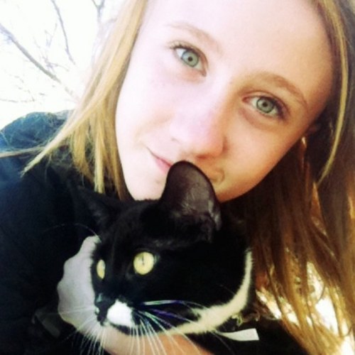 caitlynraatz's profile picture. 