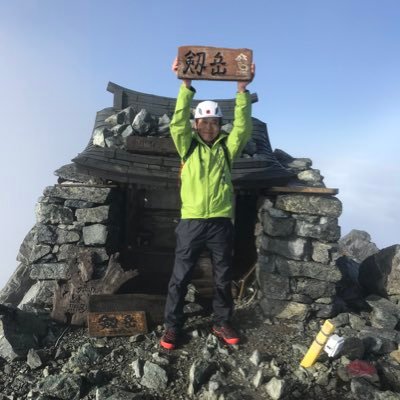 八ヶ岳、地元の榛名山、赤城山、妙義山浅間山等を登っています。ソロトレッキング専門です。たまには、グループで登りたい！日本百名山74/100達成