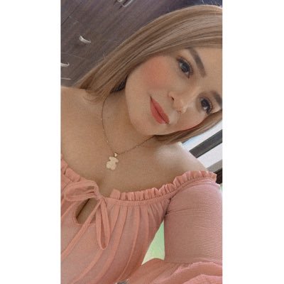 KarlaLozano216 Profile Picture