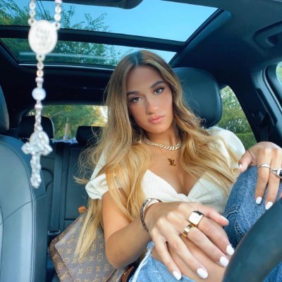 24,. She\Her 🔞 always wet 😻 DMs are always open 🍑 always open for new people 😏