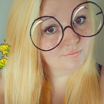 twentyeight; senco&roomleader; engaged💍; hufflepuff; foreverGOTH🖤