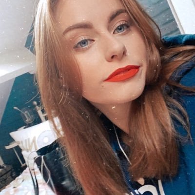 NatalieOram93's profile picture. 28 🇬🇧 Cafe Owner/Blogger