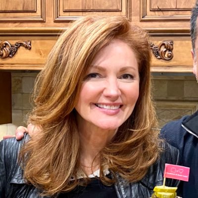 kellierasberry Profile Picture