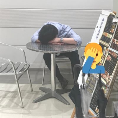 東京/177/71。エロサラリーマンの裏垢。暇な姫たちといろいろやってます^ ^。