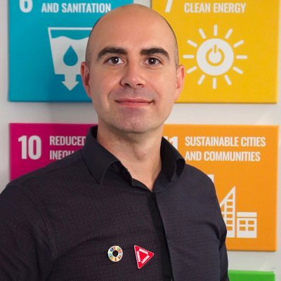 Co-fndr & Creative Director @DSSAmsterdam @hva | co-fndr @globalgoalsjam | CL @worlddesignorg | Rallying Transformation Design for Sustainable Development Goals