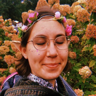 (she/her) actor, educator, great hugger 🌸