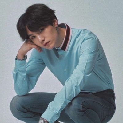 주변에 사람들이 얼마나 있건 없건 내 안의 작은 나는 언제나 외로웠어
No matter how many people are there, or not there at all, around me, the little me inside me was always lonely. – Life.