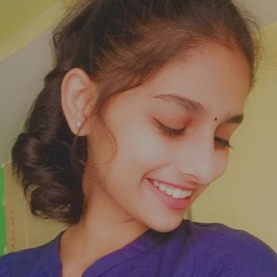 DkNishtha's profile picture. 