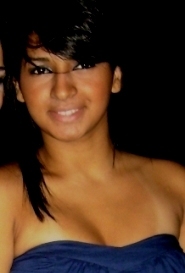 ' Sagitariana *-* ,21 anos, Personalidade um pouco forte,então, Não faça muita raiva Não :*
haha!
;p