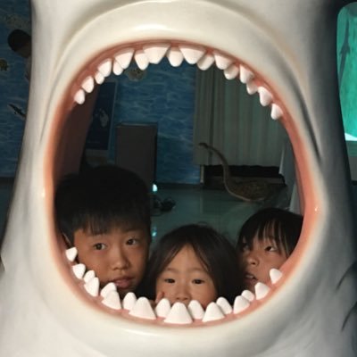 KDE1a4ZE1jmiNj7's profile picture. 