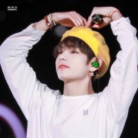 Hoài_ (@hoai_959713) Twitter profile photo