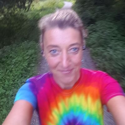 Ainemc_k's profile picture. Mother, daughter, lecturer, lifelong learner